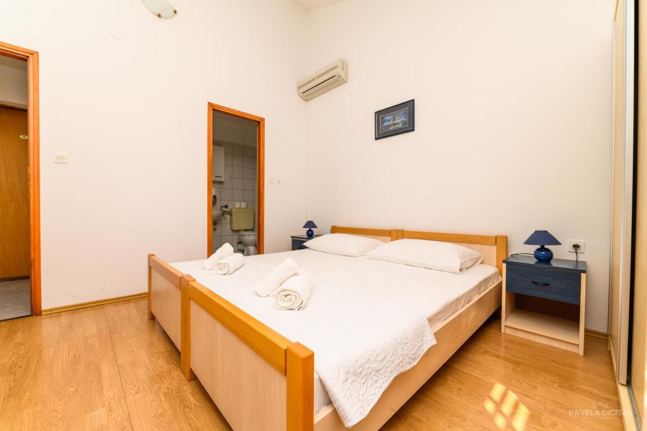 Sobe I Apartman Mareta Miholascica Exterior photo