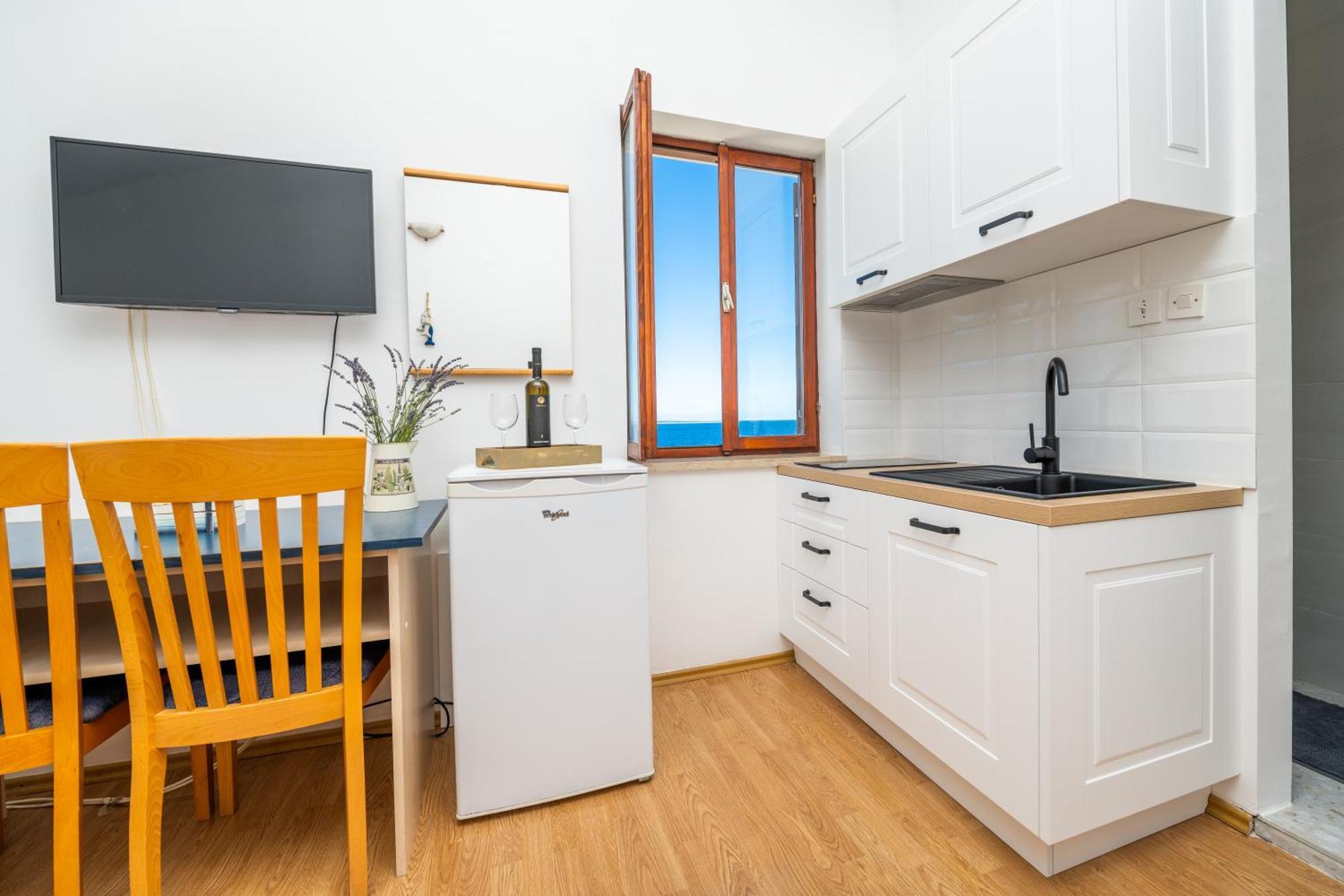 Sobe I Apartman Mareta Miholascica Exterior photo
