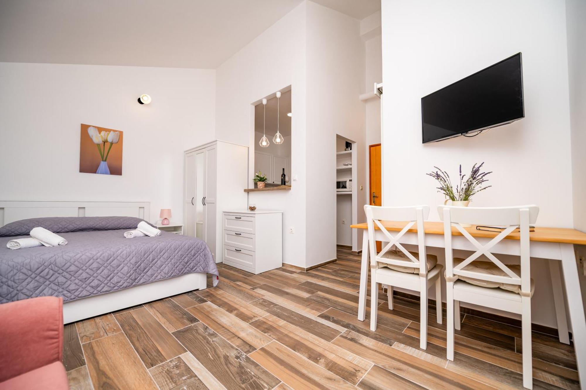 Sobe I Apartman Mareta Miholascica Exterior photo