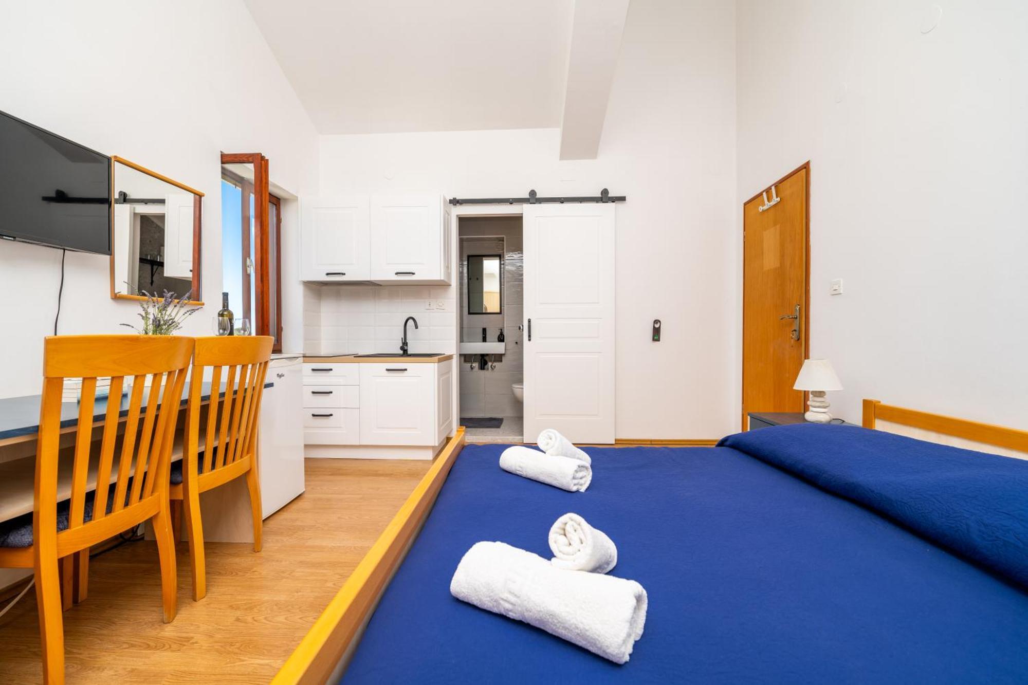 Sobe I Apartman Mareta Miholascica Exterior photo