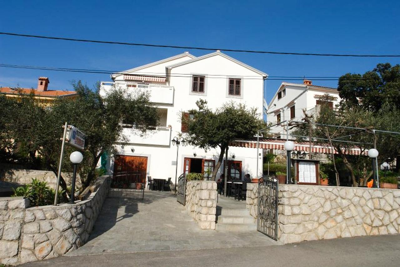 Sobe I Apartman Mareta Miholascica Exterior photo